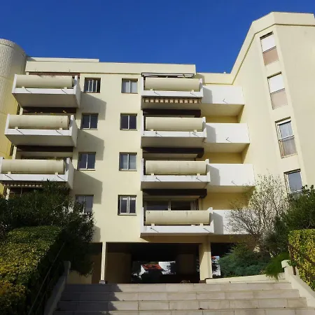 Studio Les Demeures Du Golf By Interhome بياريتز
